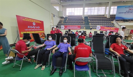 Viện KSND quận Thanh Xuân tham gia hiến máu tình nguyện